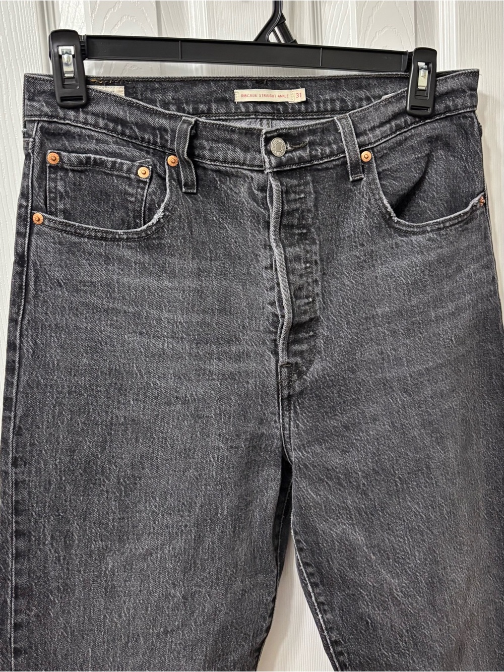 Levi’s Button Fly Ribcage Straight Ankle Black Wash Women’s Size 31 - Picture 5 of 9